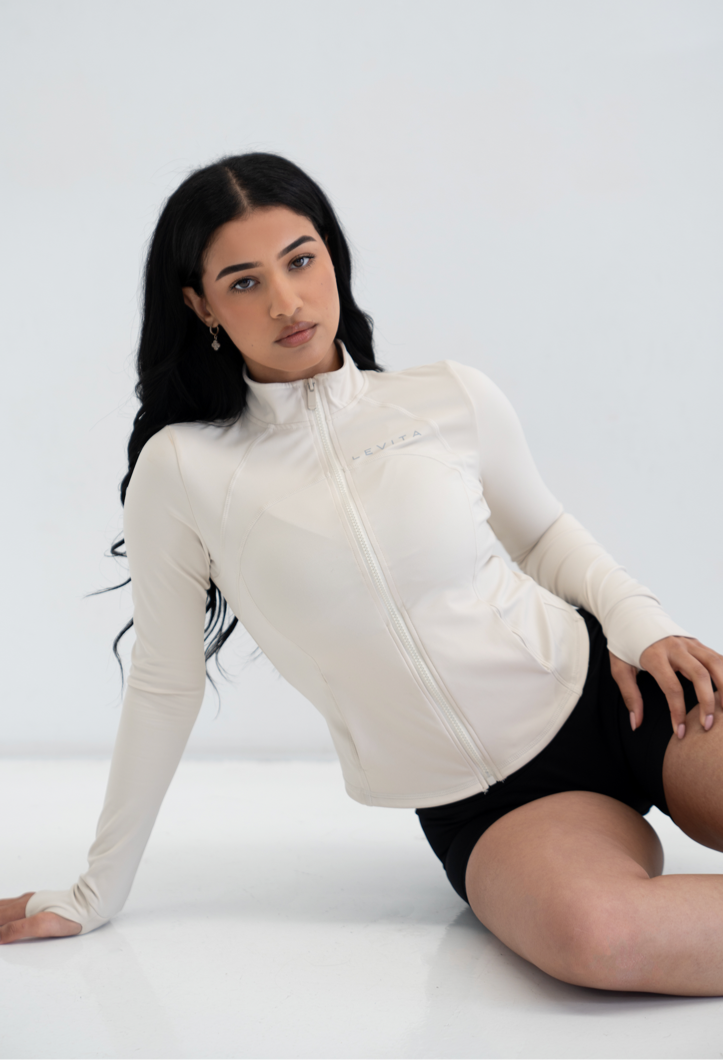 Essential Jacket - Beige